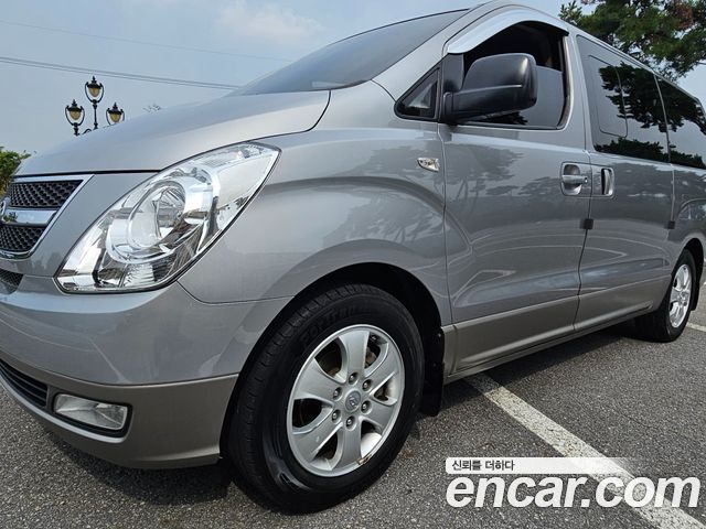 Hyundai Starex 11-Seater Wagon HVX VIP PACK — пробег 141 000 км — фото 3 из 5