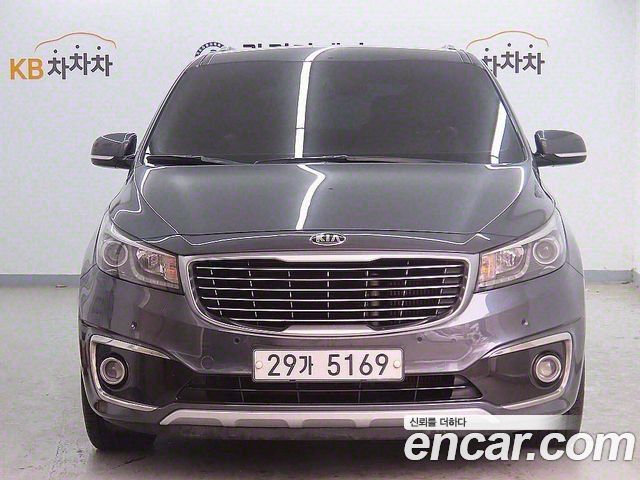 Kia Carnival 7-seater Limousine VIP — пробег 182 536 км — фото 1 из 5