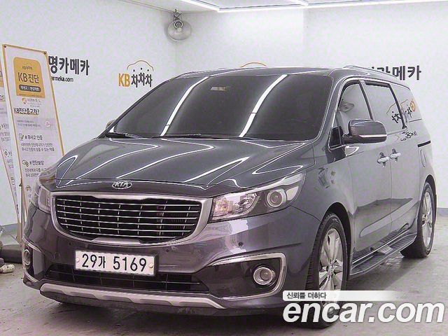 Kia Carnival 7-seater Limousine VIP — пробег 182 536 км — фото 2 из 5