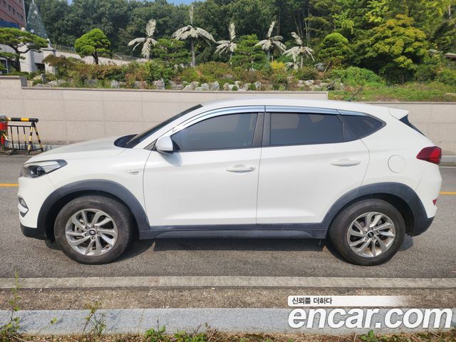 Hyundai Tucson Diesel 2.0 2WD Style — пробег 189 325 км — фото 4 из 5