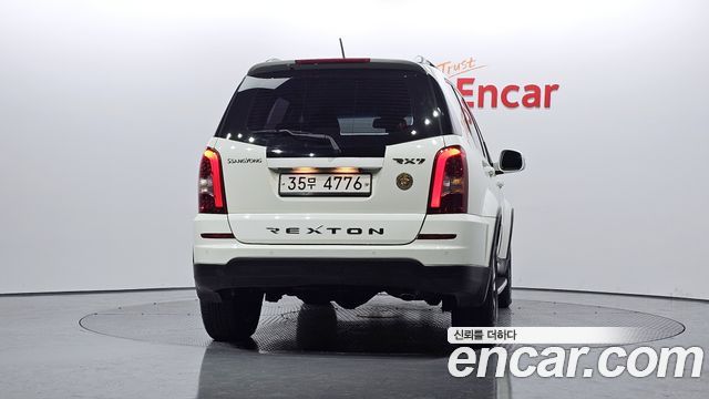 Ssangyong Rexton из Кореи Encar