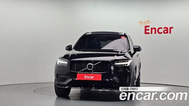 Volvo XC90 T8 R-Design Hybrid — пробег 35 009 км — фото 3 из 5