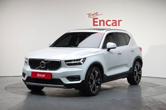 Volvo XC40 B4 Inscription — пробег 53 393 км — фото 1 из 5