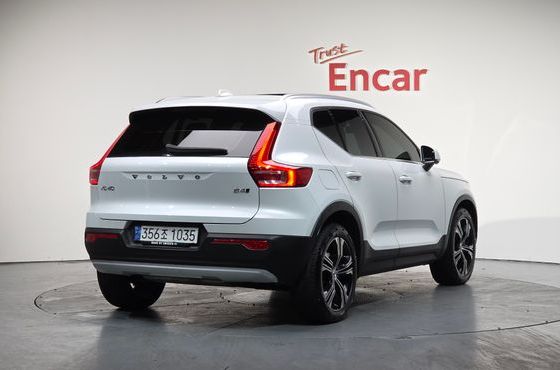 Volvo XC40 B4 Inscription — пробег 53 393 км — фото 2 из 5