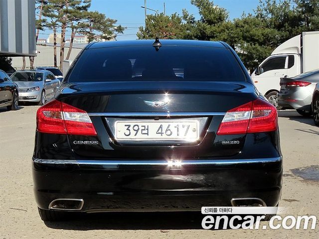Hyundai Genesis из Кореи Encar