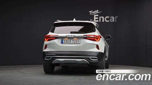 Kia Seltos из Кореи Encar