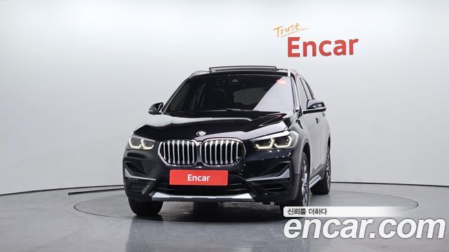BMW X1 xDrive 20i xLine — пробег 64 591 км — фото 3 из 5