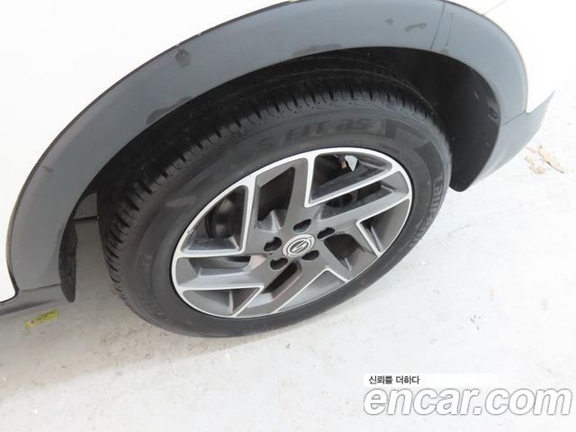 Ssangyong TIBOLI из Кореи Encar