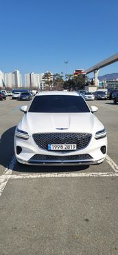 Genesis GV70 2.5T Gasoline 2WD — пробег 68 000 км — фото 2 из 5