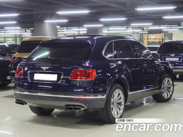 Bentley Bentayga 4.0 V8 — пробег 38 700 км — фото 3 из 5