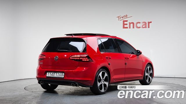 Volkswagen Golf 2.0 GTI — пробег 96 609 км — фото 2 из 5