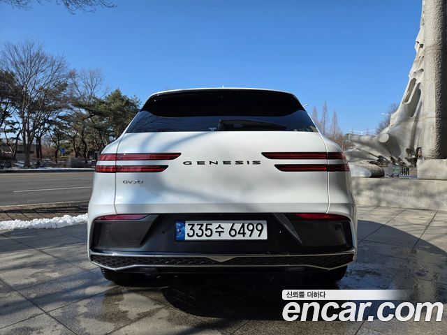 Genesis GV70 2.5T Gasoline 2WD — пробег 21 000 км — фото 4 из 5