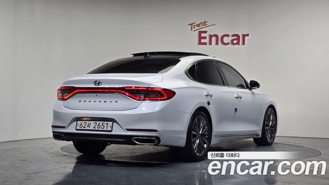 Hyundai Grandeur из Кореи Encar