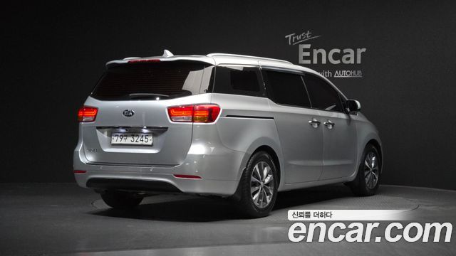 Kia Carnival из Кореи Encar