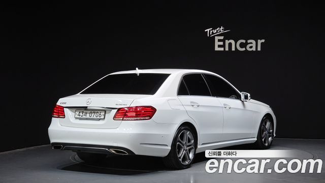 Mercedes-Benz E-Class из Кореи Encar