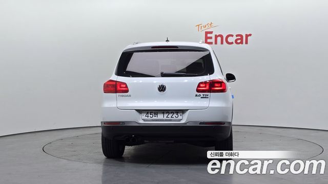 Volkswagen Tiguan из Кореи Encar