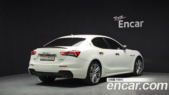 Maserati Ghibli из Кореи Encar