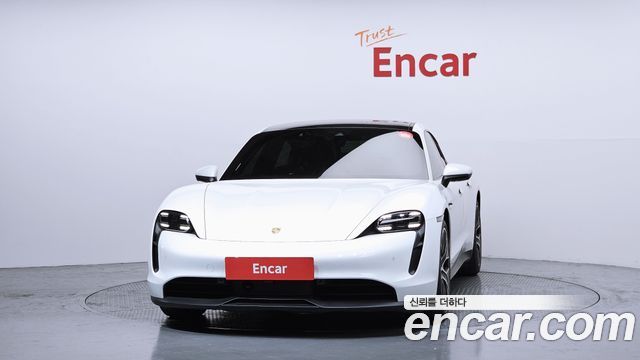 Porsche Taycan Base — пробег 57 502 км — фото 3 из 5