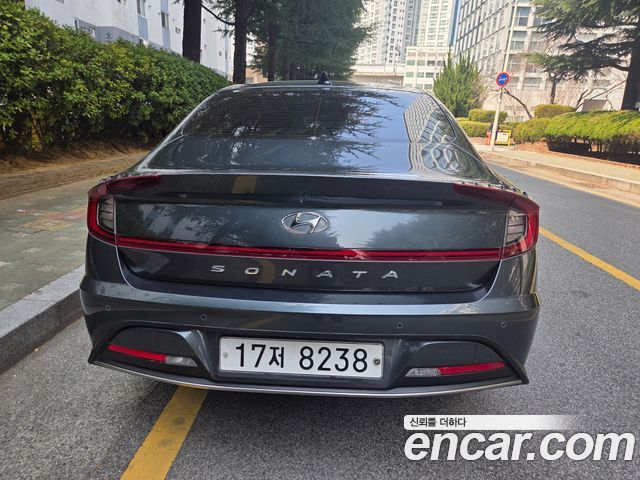 Hyundai Sonata 2.0 Premium — пробег 72 000 км — фото 3 из 5