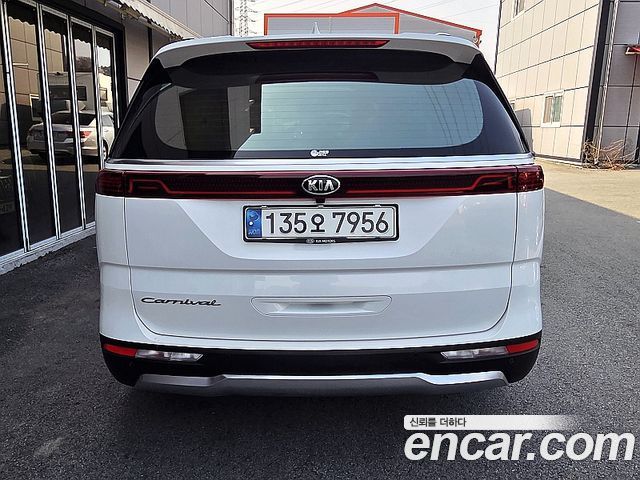 Kia Carnival из Кореи Encar