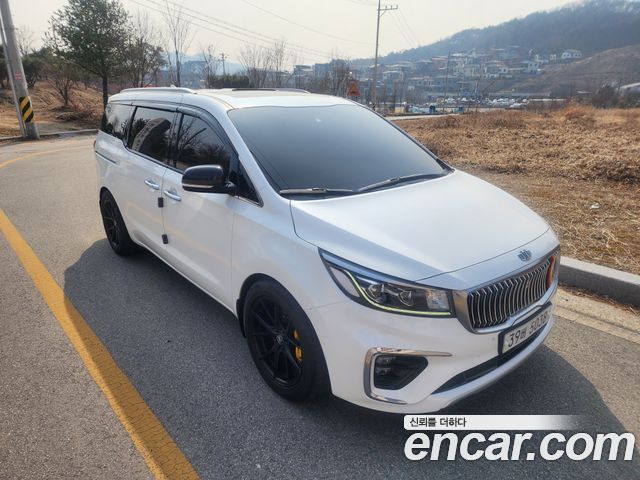 Kia Carnival из Кореи Encar