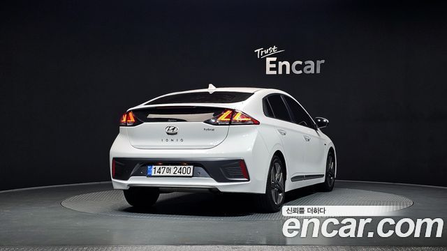 Hyundai Ioniq из Кореи Encar