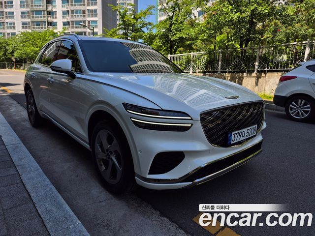Genesis GV70 2.5T Gasoline AWD — пробег 6 300 км — фото 2 из 5