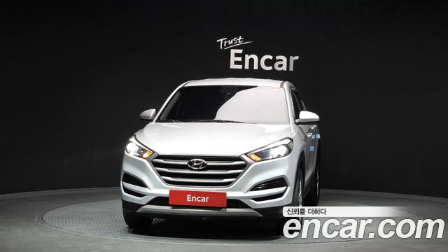 Hyundai Tucson Diesel 2.0 2WD Style — пробег 89 300 км — фото 3 из 5