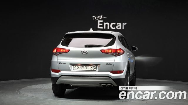 Hyundai Tucson Diesel 2.0 2WD Style — пробег 89 300 км — фото 4 из 5