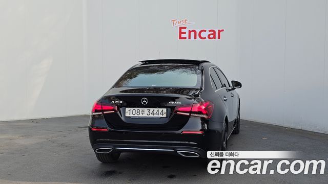 Mercedes-Benz A-Class A250 4MATIC Sedan — пробег 115 581 км — фото 4 из 5