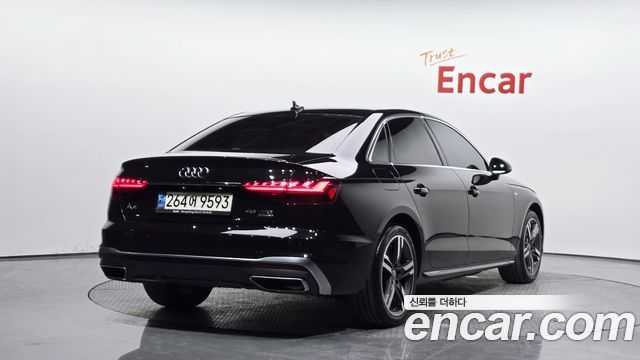 Audi A4 45 TFSI Quattro Premium — пробег 88 560 км — фото 2 из 5