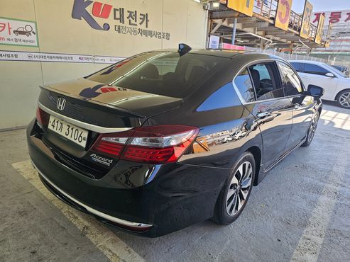 Honda Accord 2.0 Hybrid 9th — пробег 127 875 км — фото 5 из 5