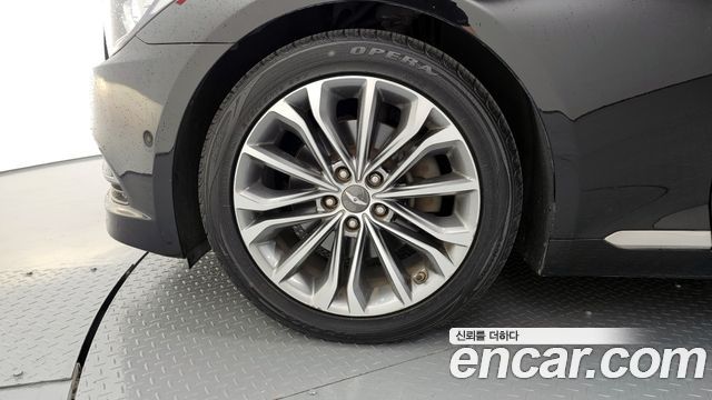 Hyundai Genesis из Кореи Encar