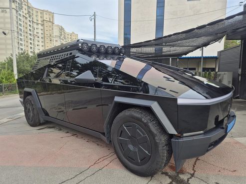 Tesla Cybertruck AWD — пробег 13 334 км — фото 5 из 5
