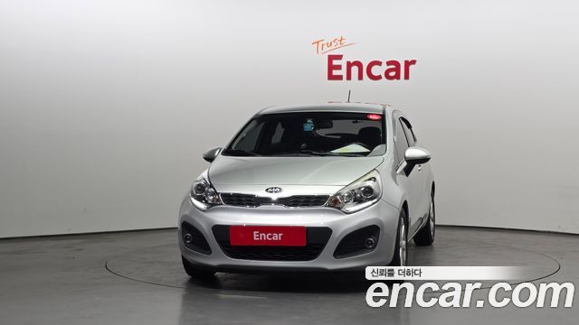 Kia pride 1.6 GDI Hatchback Luxury — пробег 107 331 км — фото 3 из 5