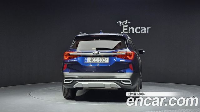 Kia Seltos из Кореи Encar