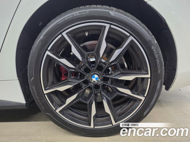BMW i4 из Кореи Encar