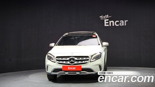 Mercedes-Benz GLA-Class GLA220 Premium — пробег 108 573 км — фото 3 из 5