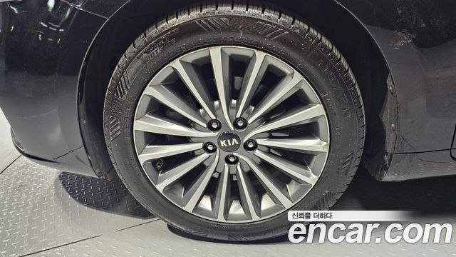 Kia K7 из Кореи Encar