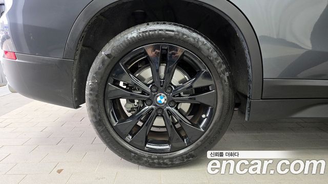 BMW X1 xDrive 20i Advantage — пробег 29 721 км — фото 5 из 5