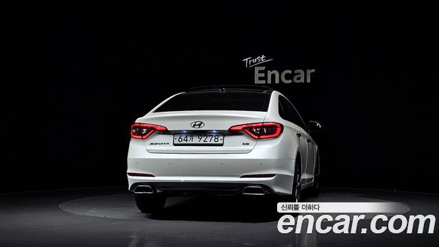 Hyundai Sonata 2.4 Exclusive — пробег 137 859 км — фото 4 из 5