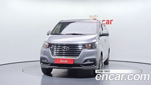 Hyundai Starex 4WD Urban 9-Seater Exclusive — пробег 73 693 км — фото 3 из 5