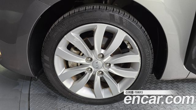Kia Carens из Кореи Encar