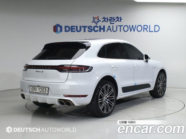 Porsche Macan из Кореи Encar