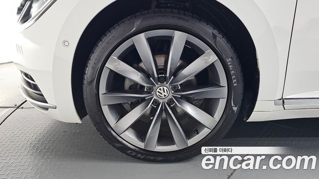 Volkswagen Arteon 2.0 TDI Presige 4Motion — пробег 47 650 км — фото 5 из 5