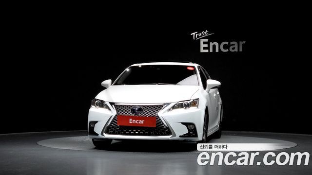Lexus CT200h из Кореи Encar