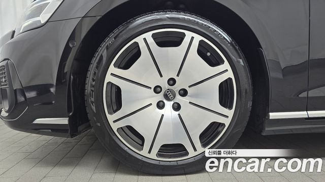 Audi A8 из Кореи Encar
