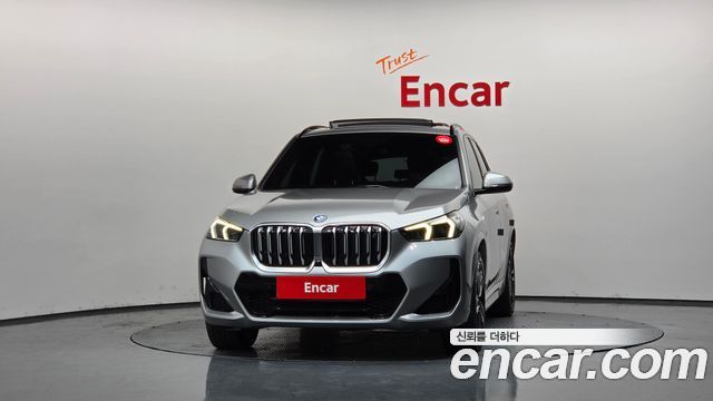 BMW iX1 xDrive 30 M Sport — пробег 123 662 км — фото 3 из 5