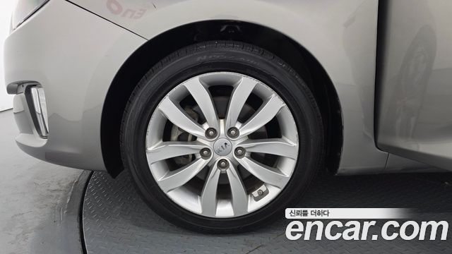 Kia Carens из Кореи Encar