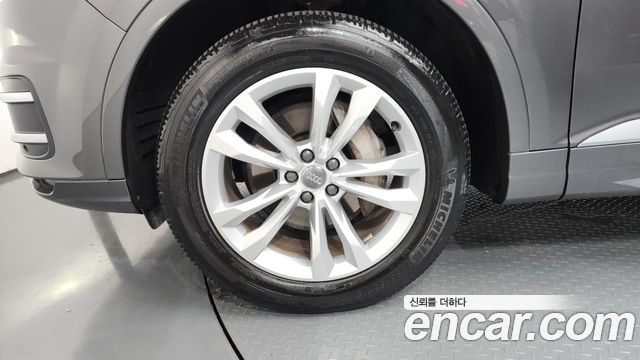 Audi Q7 из Кореи Encar